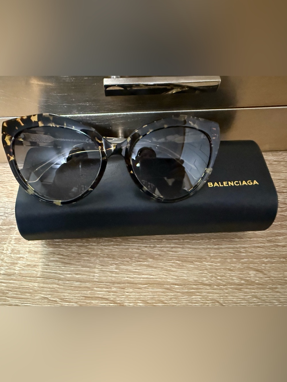 Pristine Balenciaga Cat-Eye Sunglasses BA 48 55B Tortoise/Havana 56mm